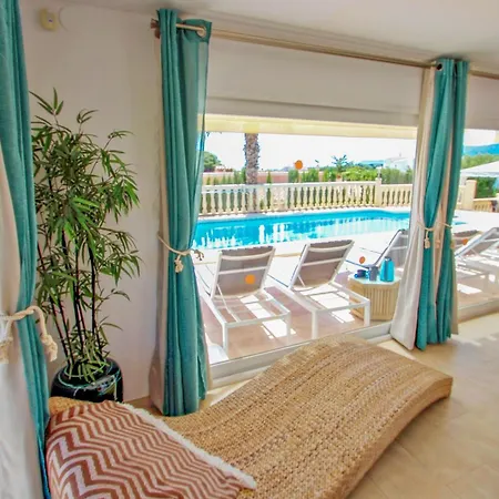 Villa Michelle - Sea View With Private Pool In *