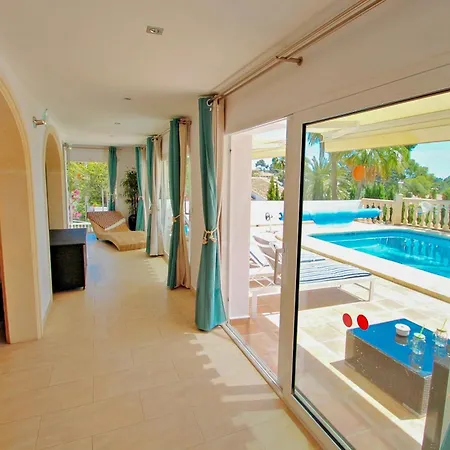 Michelle - Sea View With Private Pool In Benissa