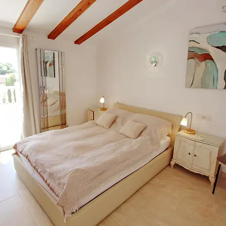 Michelle - Sea View With Private Pool In *